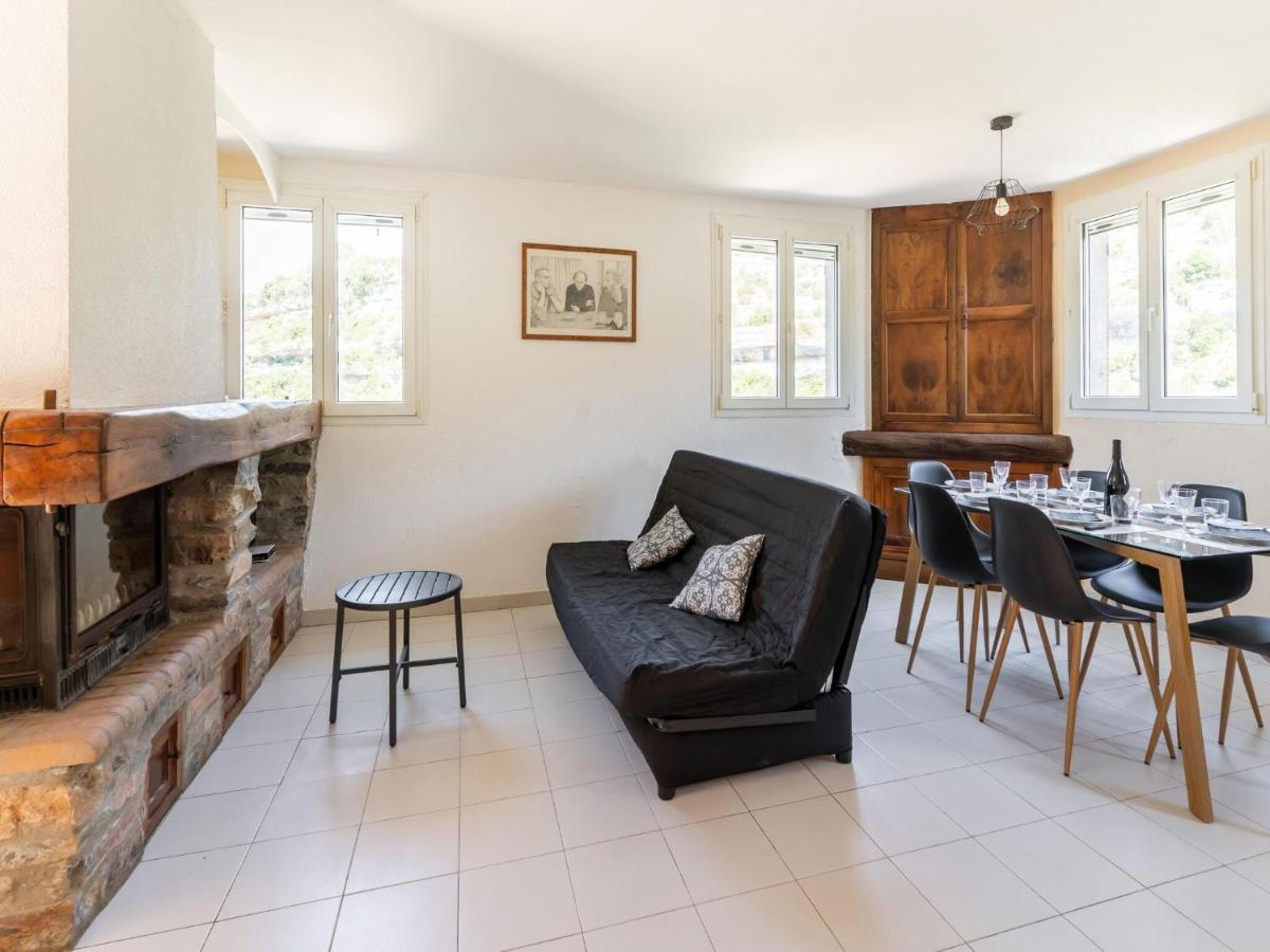 Cosy Holiday Home In Minerve With Garden Exterior foto