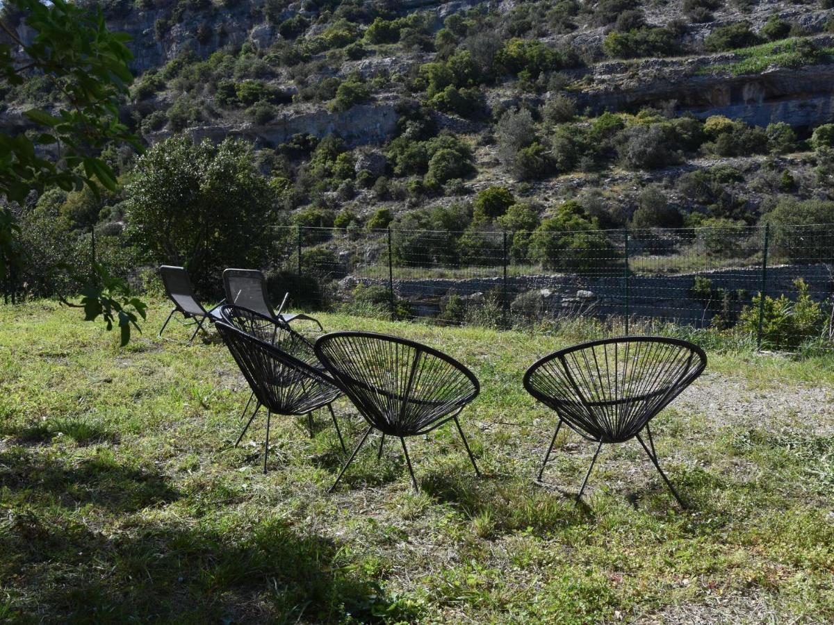 Cosy Holiday Home In Minerve With Garden Exterior foto